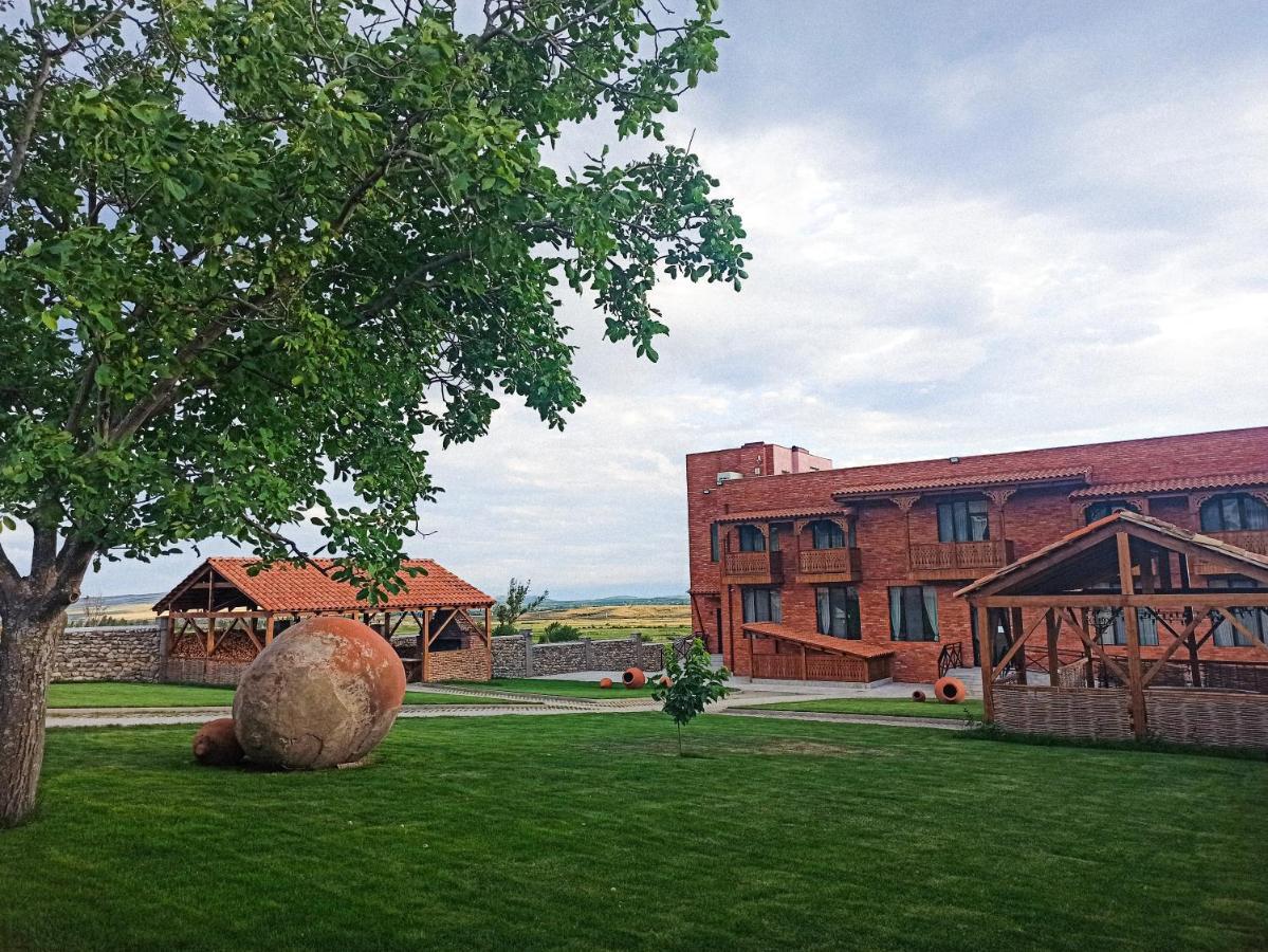 Chateau khashmi Bagian luar foto